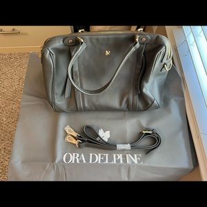 Ora Delphine-Gray leather handbag.